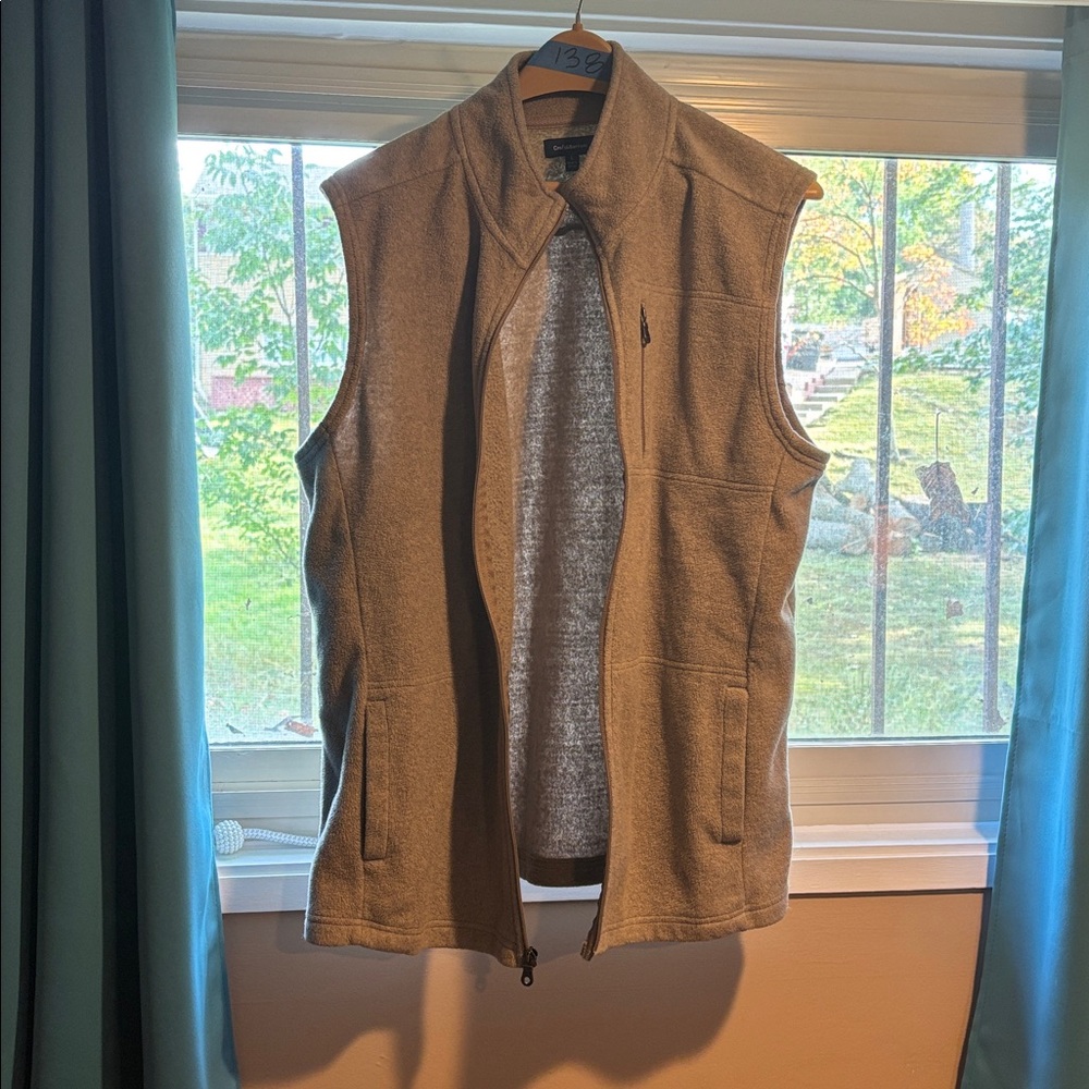 Vintage Croft and Barrow Tan Sleeveless Zip-Up Vest